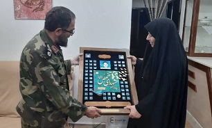 سردار باقرزاده با خانواده شهید «حسین نیسی» دیدار کرد