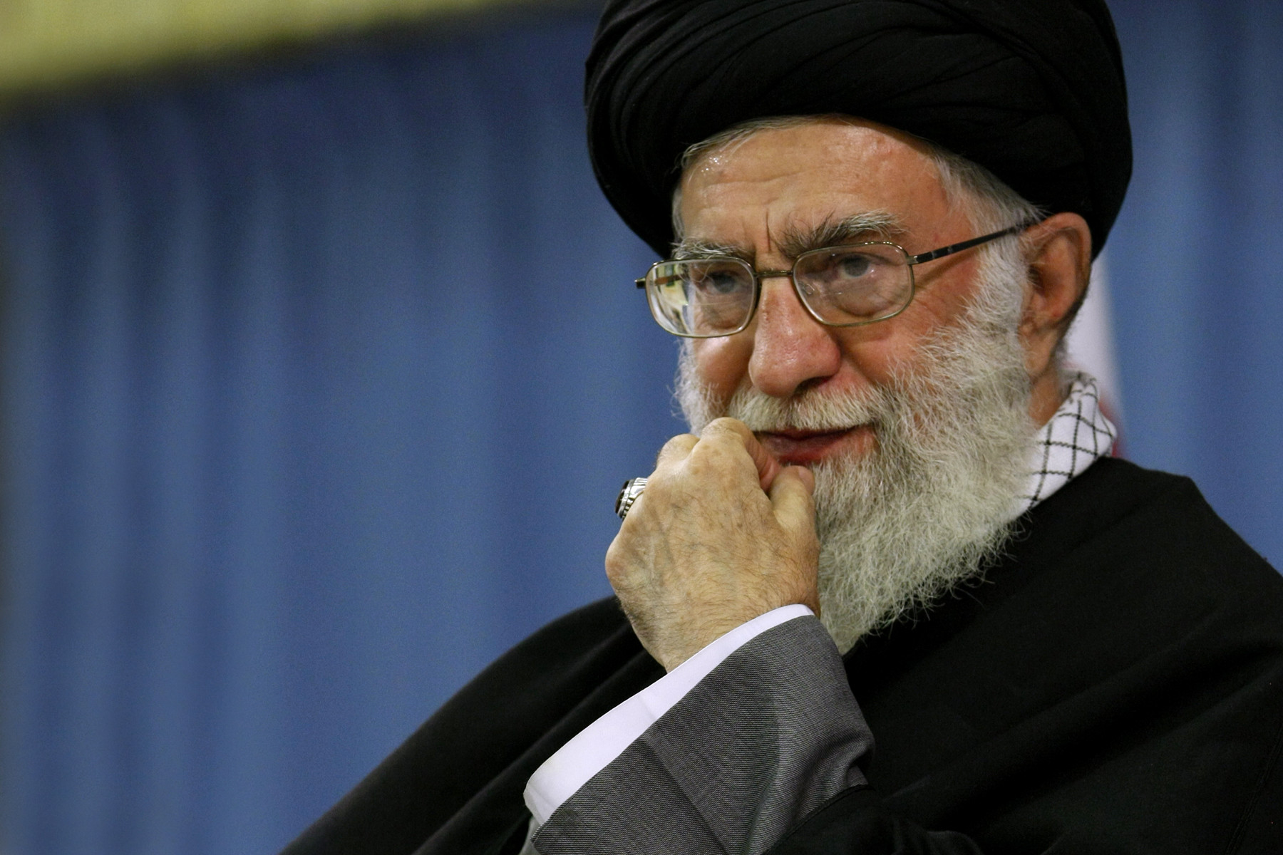 امام صادق (ع) در اواخر دوران بنی‌امیه، شبکه تبلیغاتی وسیعی را که کار آن اشاعه امامت آل علی (ع) و تببین درست مسئله امامت بود رهبری می‌کرد