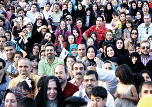 وقتی چرخ زندگی میلیون ها نفر در کشور نمی چرخد وقتی چرخ زندگی میلیون ها نفر در کشور نمی چرخد
