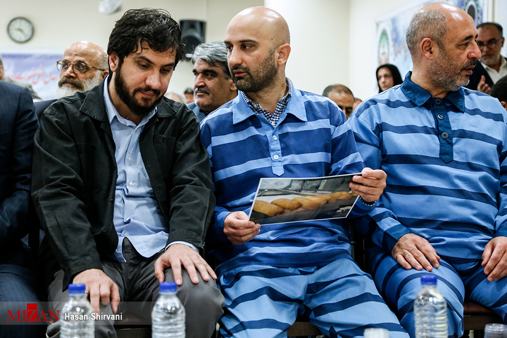 مرور اقدامات دستگاه قضا در برخورد با مفاسد اقتصادی/ احکام قطعی ۳۷۱ مفسد اقتصادی در سال گذشته صادر شد مرور اقدامات دستگاه قضا در برخورد با مفاسد اقتصادی/ احکام قطعی ۳۷۱ مفسد اقتصادی در سال گذشته صادر شد
