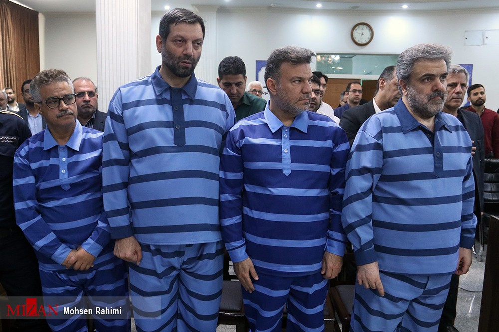 مرور اقدامات دستگاه قضا در برخورد با مفاسد اقتصادی/ احکام قطعی ۳۷۱ مفسد اقتصادی در سال گذشته صادر شد مرور اقدامات دستگاه قضا در برخورد با مفاسد اقتصادی/ احکام قطعی ۳۷۱ مفسد اقتصادی در سال گذشته صادر شد