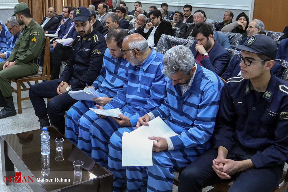 مرور اقدامات دستگاه قضا در برخورد با مفاسد اقتصادی در دوره تحول/ احکام قطعی ۳۷۱ مفسد اقتصادی در سال گذشته صادر شد مرور اقدامات دستگاه قضا در برخورد با مفاسد اقتصادی در دوره تحول/ احکام قطعی ۳۷۱ مفسد اقتصادی در سال گذشته صادر شد