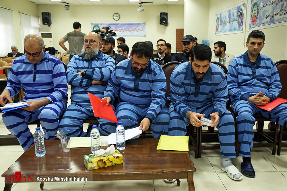 مرور اقدامات دستگاه قضا در برخورد با مفاسد اقتصادی در دوره تحول/ احکام قطعی ۳۷۱ مفسد اقتصادی در سال گذشته صادر شد مرور اقدامات دستگاه قضا در برخورد با مفاسد اقتصادی در دوره تحول/ احکام قطعی ۳۷۱ مفسد اقتصادی در سال گذشته صادر شد
