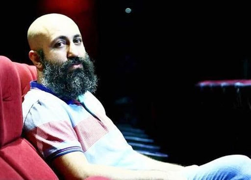 آرش سنجابی اهالی تئاتر به شرایط کرونایی عادت دارند/«جیرجیرک» را روی صحنه تئاتر مستقل خواهم برد