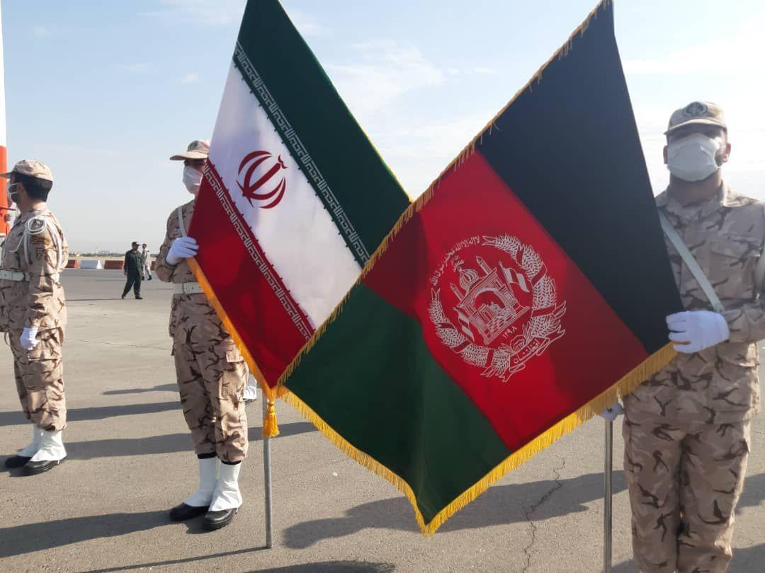 پیکر شهید نسیم افغانی وارد مشهد مقدس شد + تصاویر پیکر شهید نسیم افغانی وارد مشهد مقدس شد + تصاویر