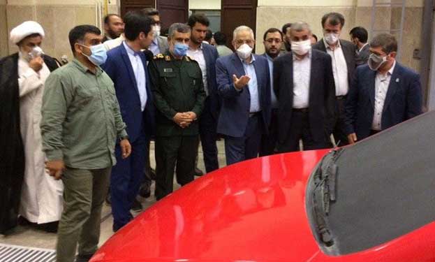 سردار حاجی‌زاده از پژوهشکده خودرو دانشگاه علم و صنعت بازدید کرد