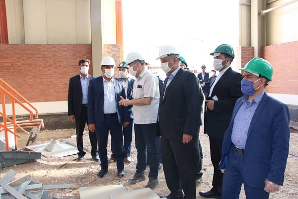بازدید رییس کل دادگستری استان کرمان از روند احداث کارخانه فولاد راور / بررسی ابعاد حقوقی و قضایی پرونده بالغ بر ۱۳۰ واحد اقتصادی در ستاد استانی اجرای سیاست‌های اقتصاد مقاومتی
