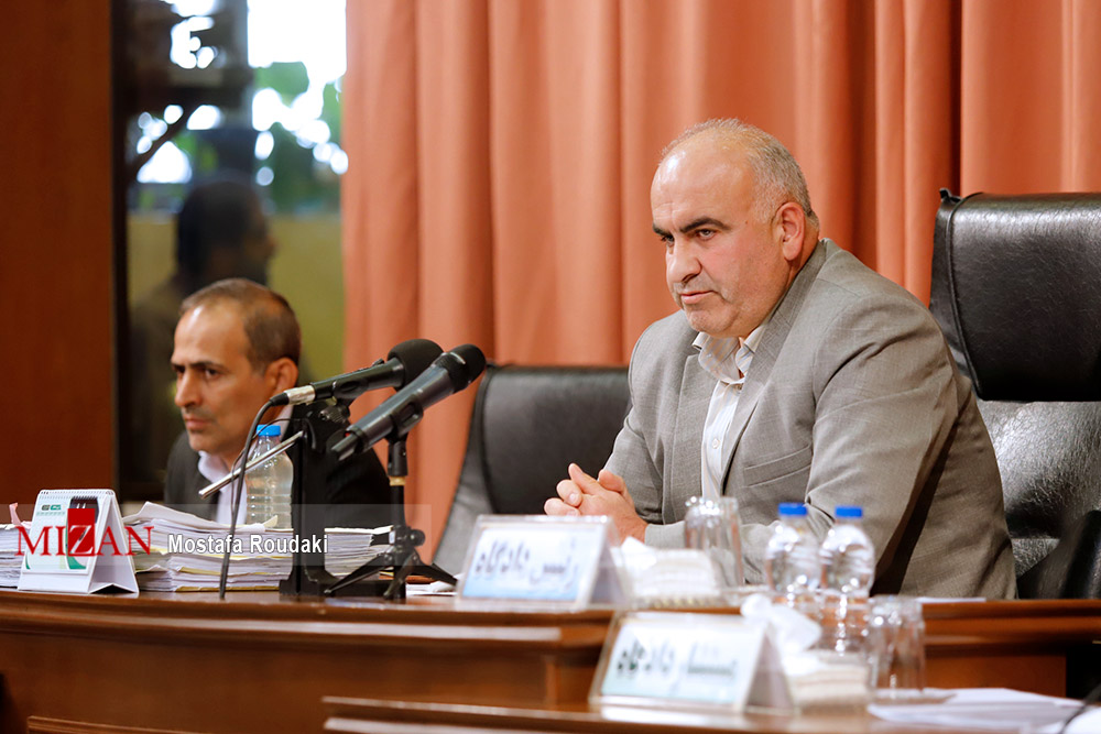 صدوقی: طبری کارشناس رسمی دادگستری در زمینه املاک نبود، اما هزار مورد کارشناسی انجام داد و پول آن را گرفت/ در تمام کارشناسی‌هایی که طبری انجام داد اصلا ملکی وجود نداشت/ متهم دانیال زاده: در سال ۹۵ به حسین فریدون رشوه دادم