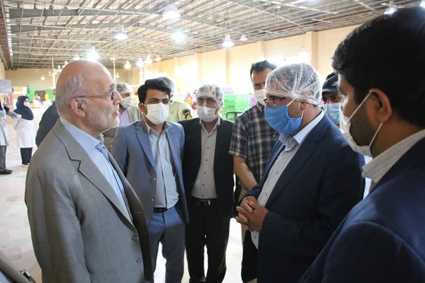 بازدید رییس کل دادگستری استان کرمان از یک واحد اقتصادی در بم / لزوم افزایش حمایت‌های قضایی و اجرایی از تولید و صادرات خرمای بم