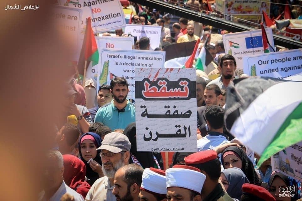 عکس| تظاهرات خشم، سراسر فلسطین را فراگرفت؛ «نه به معامله قرن و طرح الحاق» عکس| تظاهرات خشم، سراسر فلسطین را فراگرفت؛ «نه به معامله قرن و طرح الحاق»