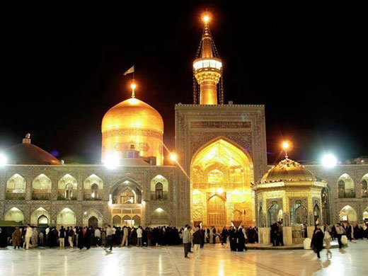 مسلمان شدن بانوی کانادایی در حرم امام رضا(ع) مسلمان شدن بانوی کانادایی در حرم امام رضا(ع)