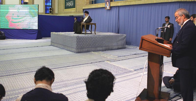 دیدار رهبر معظم انقلاب در دیدار با جمعی از پیشکسوتان جهاد و شهادت و خاطرهگویان دفتر ادبیات و هنر مقاومت جنگ حقیقتاً آینه تمامنمای ظرفیتهای ملت ایران بود