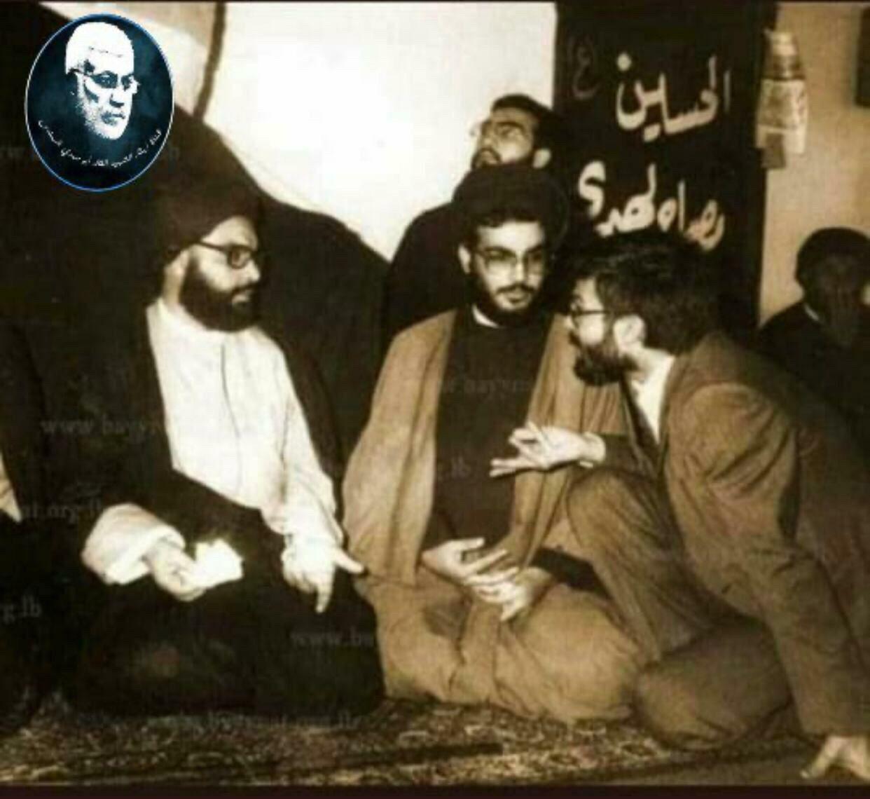 عکس قدیمی و کمتر دیده شده از شهیدان ابومهدی المهندس و عباس الموسوی کنار سیدحسن نصرالله