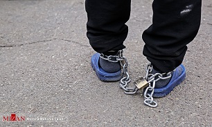 زیرپیراهن صورتی رنگ راز سارق حرفهای را لو داد