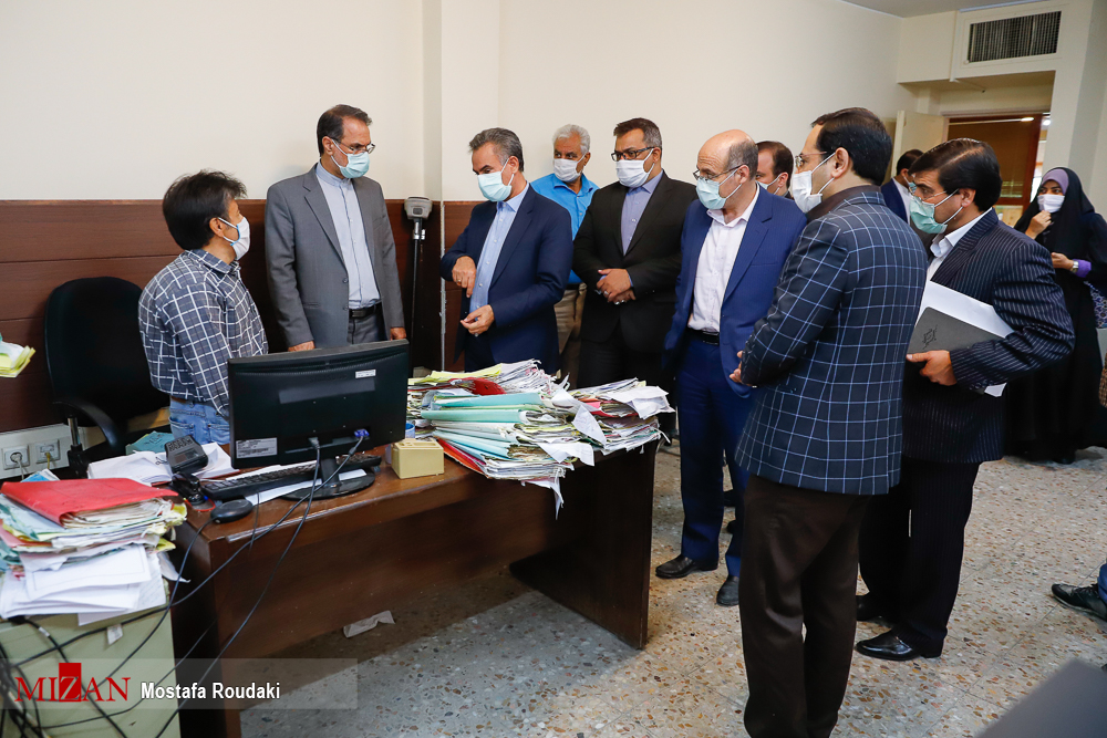بازدید سرزده رییس سازمان ثبت اسناد و املاک از اداره ثبت ورامین/ دستورات لازم برای رسیدگی به مشکلات مراجعین صادر شد