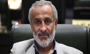 انتقاد نماینده تهران از هیئت رییسه مجلس درباره تغییر در تعداد سقف و کف کمیسیون‌ها