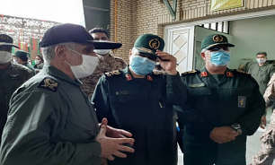 صبح امروز انجام شد؛ بازدید سرلشکر سلامی از گروه بالگردی فتح هوانیروز سپاه/رونمایی از سامانه موشکی هدایت لیزری