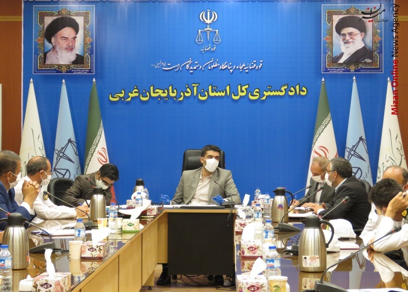 رفع معظلات دپوی غیر اصولی سیب صنعتی در آذربایجان غربی رفع معظلات دپوی غیر اصولی سیب صنعتی در آذربایجان غربی