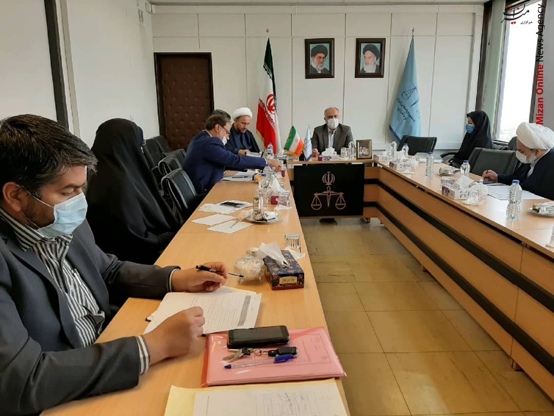 لزوم تهیه و تدوین کتاب نقش و عملکرد معاونتها در دوران دفاع مقدس لزوم تهیه و تدوین کتاب نقش و عملکرد معاونتها در دوران دفاع مقدس