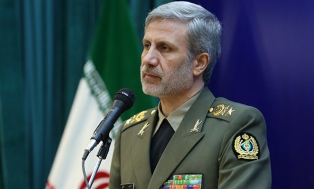 برج مراقبت پرواز سیار فرودگاهی با حضور وزیر دفاع رونمایی شد