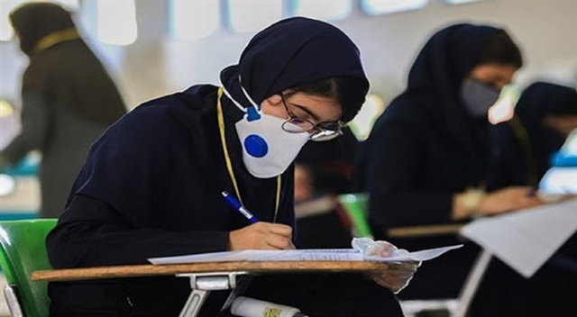 معاون بهداشت وزیر: اگر کنکور به تعویق بیفتد خطرات بیشتری تهدیدمان می‌کنند