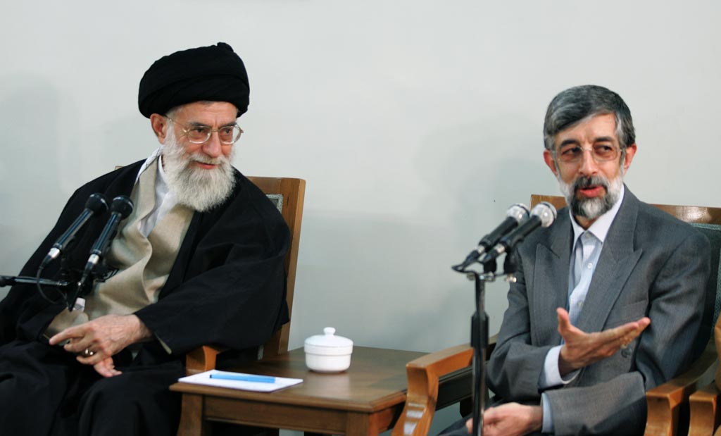رهبر معظم انقلاب در دیدار شورای مرکزی و کمیتههای علمی همایش صدمین سالگرد مشروطیت ما واقعاً احتیاج داریم به یک تاریخ مستندِ قوىِ روشنی از مشروطیت/ مشروطیت را باید درست تبیین کنیم