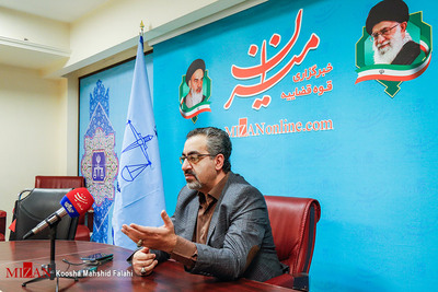 در ایران نیمه پر لیوان در مقابله با کرونا بیشتر بود