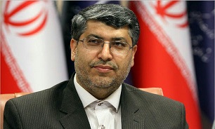 نماینده اراک: تحریف گران واقعیات کشور و تحریم سازان دو لبه یک قیچی هستند