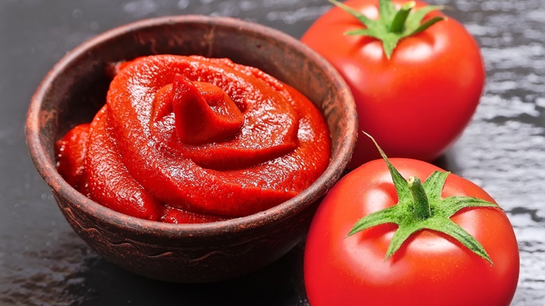 فوت و فنهای طرز تهیه رب گوجه فرنگی خانگی فوت و فنهای طرز تهیه رب گوجه فرنگی خانگی