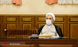 صادرکنندگان‌و واردکنندگان بدهکار با مجموع ۳۰میلیارد یورو بدهی به مراجع ذی صلاح معرفی شدند/ ایجاد خط تولید مرغ نژاد ایرانی