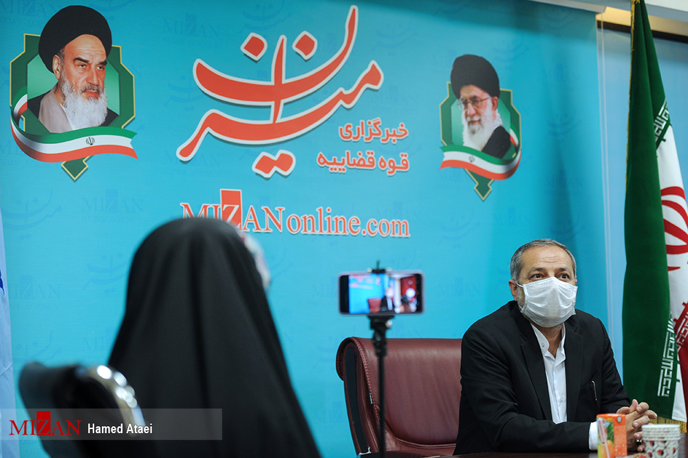 سامانه شاد و آسیب‌های فضای مجازی برای دانش آموزان