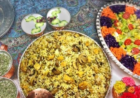طرز تهیه کرفس پلو با گوشت چرخ‌کرده