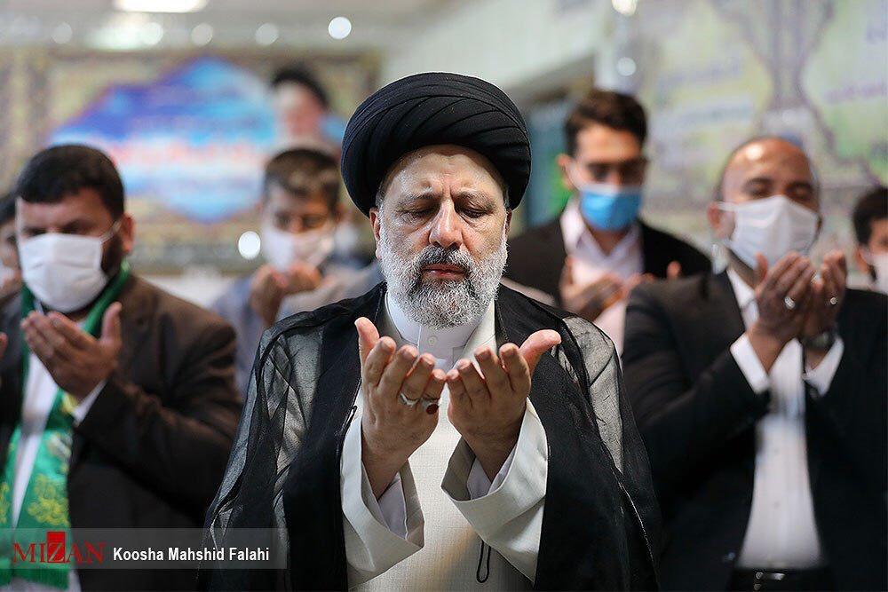 دیدار رییس دستگاه قضا با تعدادی از ایتام و خانوادههای تحت پوشش یکی از مراکز فرهنگی و جهادی اطراف تهران دیدار رییس دستگاه قضا با تعدادی از ایتام و خانوادههای تحت پوشش یکی از مراکز فرهنگی و جهادی اطراف تهران