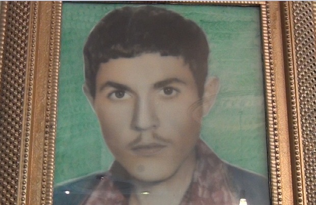 اثبات عشق مادرانه با باقت قالیجه وصیت نامه پسر شهیدش + عکس اثبات عشق مادرانه با باقت قالیجه وصیت نامه پسر شهیدش + عکس