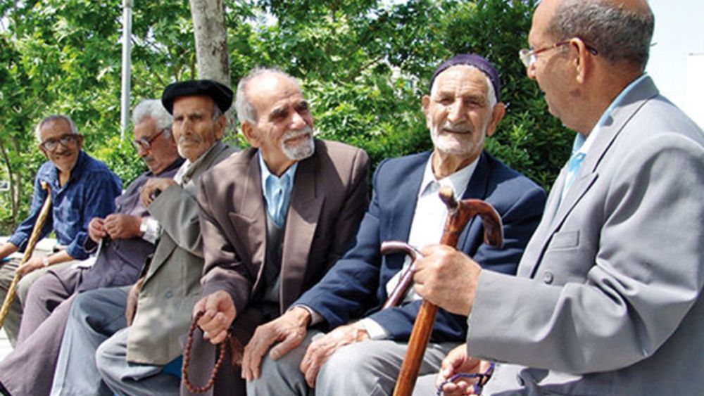 اﯾﺮان در حال ورود ﺑﻪ «میانسالی جمعیت» //افزایش ۴۸ درصدی جمعیت «میانسال» تا سال ۱۴۰۰