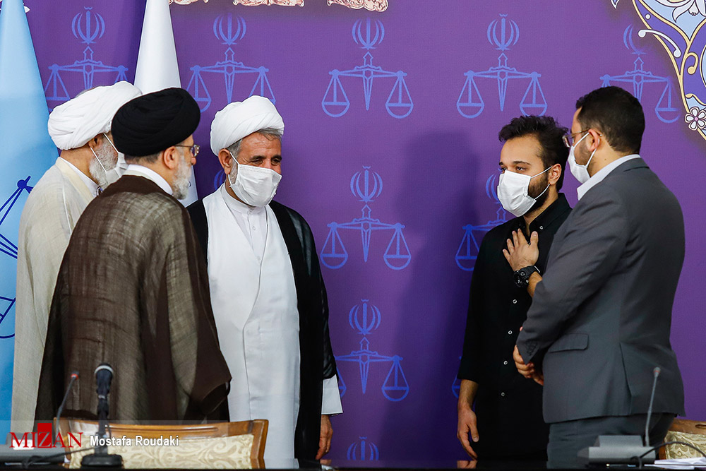 اعلامیه حقوق بشری که بین کشورهای اسلامی قطعی شد باید ضمانت اجرایی پیدا کند/ کسانیکه در تروریسم اقتصادی عرصه را بر زندگی بسیاری از مردم دنیا تنگ میکنند، باید مورد مواخذه قرار گیرند/ پیوند امارات و اسرائیل را پیوند مردم امارات نمیدانیم اعلامیه حقوق بشری که بین کشورهای اسلامی قطعی شد باید ضمانت اجرایی پیدا کند/ کسانیکه در تروریسم اقتصادی عرصه را بر زندگی بسیاری از مردم دنیا تنگ میکنند، باید مورد مواخذه قرار گیرند/ پیوند امارات و اسرائیل را پیوند مردم امارات نمیدانیم