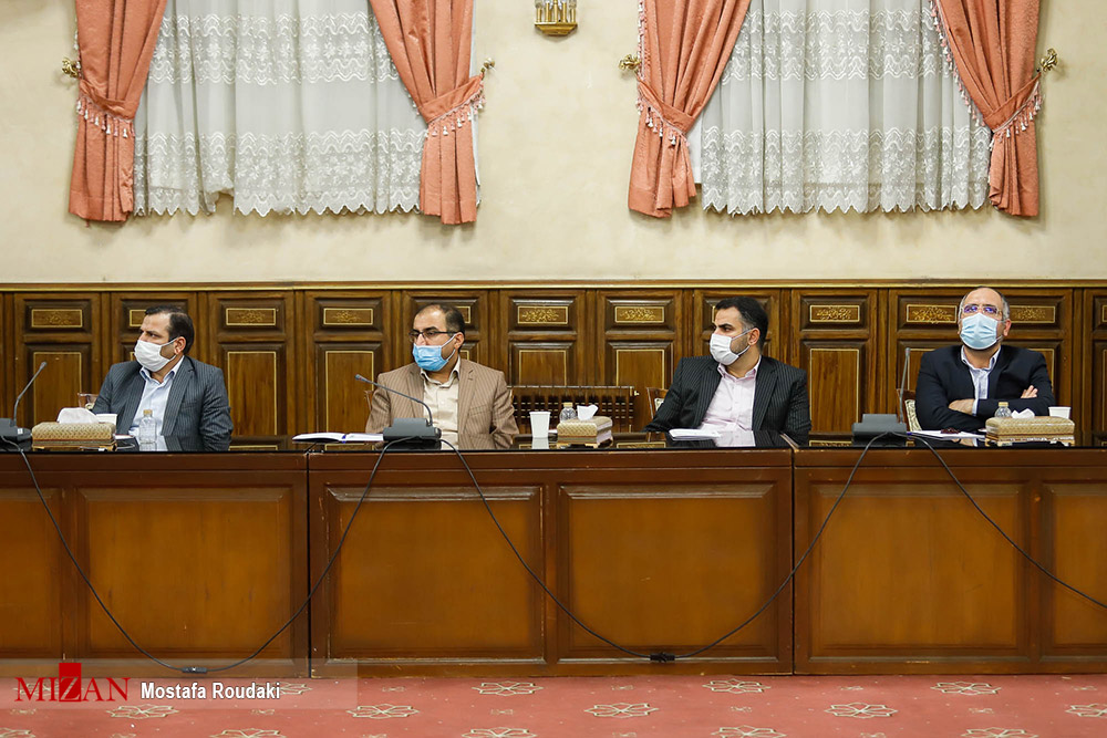 قاضی متعهد و نفوذناپذیر در برابر قدرت و ثروت، به دستگاه قضایی عظمت می دهد/ حضور قوه قضاییه در شوراهای نظارتی و امنیتی تشریفاتی نیست/ شهرداری طرح تفصیلی را در مناطق جرم خیز جنوب تهران اجرا کند/ ستاد مبارزه با مواد مخدر مسئول ایجاد مراکز بازپروری معتادان است قاضی متعهد و نفوذناپذیر در برابر قدرت و ثروت، به دستگاه قضایی عظمت می دهد/ حضور قوه قضاییه در شوراهای نظارتی و امنیتی تشریفاتی نیست/ شهرداری طرح تفصیلی را در مناطق جرم خیز جنوب تهران اجرا کند/ ستاد مبارزه با مواد مخدر مسئول ایجاد مراکز بازپروری معتادان است