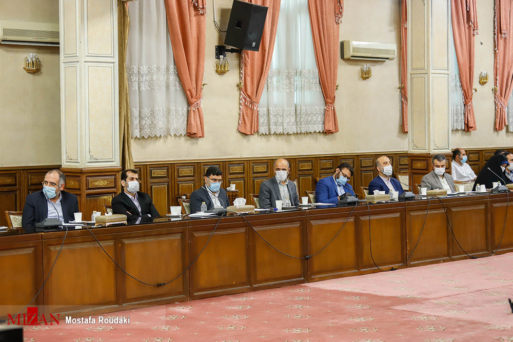 قاضی متعهد و نفوذناپذیر در برابر قدرت و ثروت، به دستگاه قضایی عظمت می دهد/ حضور قوه قضاییه در شوراهای نظارتی و امنیتی تشریفاتی نیست/ شهرداری طرح تفصیلی را در مناطق جرم خیز جنوب تهران اجرا کند/ ستاد مبارزه با مواد مخدر مسئول ایجاد مراکز بازپروری معتادان است قاضی متعهد و نفوذناپذیر در برابر قدرت و ثروت، به دستگاه قضایی عظمت می دهد/ حضور قوه قضاییه در شوراهای نظارتی و امنیتی تشریفاتی نیست/ شهرداری طرح تفصیلی را در مناطق جرم خیز جنوب تهران اجرا کند/ ستاد مبارزه با مواد مخدر مسئول ایجاد مراکز بازپروری معتادان است