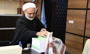 معاون حقوقی و امور مجلس قوه قضاییه از کتاب نظریه‌های مشورتی رونمایی کرد