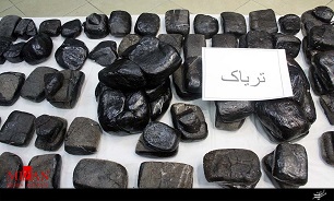 کشف ٩٣ کیلوگرم مواد مخدر از یک منزل مسکونی در کازرون