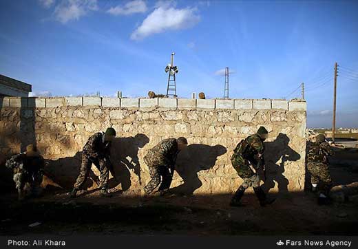 آمادگی مدافعین حرم برای مقابله با تروریستها در حلب + تصاویر آمادگی مدافعین حرم برای مقابله با تروریستها در حلب + تصاویر