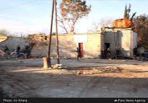 آمادگی مدافعین حرم برای مقابله با تروریستها در حلب + تصاویر آمادگی مدافعین حرم برای مقابله با تروریستها در حلب + تصاویر