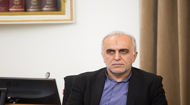 وزیر امور اقتصادی و دارایی: سهم دولت از چهار پالایشگاه در صندوق سرمایه گذاری پالایشی یکم عرضه می‌شود