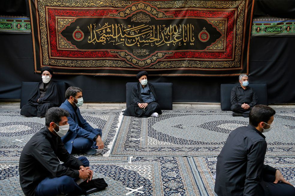 مراسم عزاداری عاشورای حسینی در دفتر رییس قوهقضاییه برگزار شد مراسم عزاداری عاشورای حسینی در دفتر رییس قوهقضاییه برگزار شد