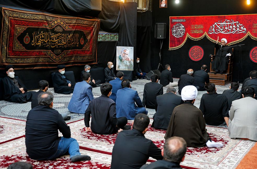 مراسم عزاداری عاشورای حسینی در دفتر رییس قوهقضاییه برگزار شد مراسم عزاداری عاشورای حسینی در دفتر رییس قوهقضاییه برگزار شد