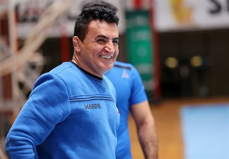 محمد بنا استعفاء کرد
