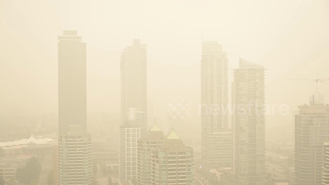 آتش سوزی‌های گسترده در غرب آمریکا؛ طوفان در جنوب شرق آمریکا