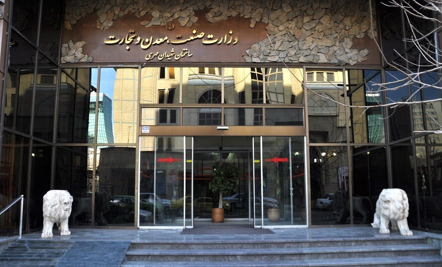 عضو هیئت رییسه مجلس: پیدا کردن وزیر صمت کار سختی نیست