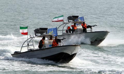 ادعای آمریکا: قایق تندروی ایران در نزدیکی ناو ما اقدام به شلیک کرده ادعای آمریکا: قایق تندروی ایران در نزدیکی ناو ما اقدام به شلیک کرده
