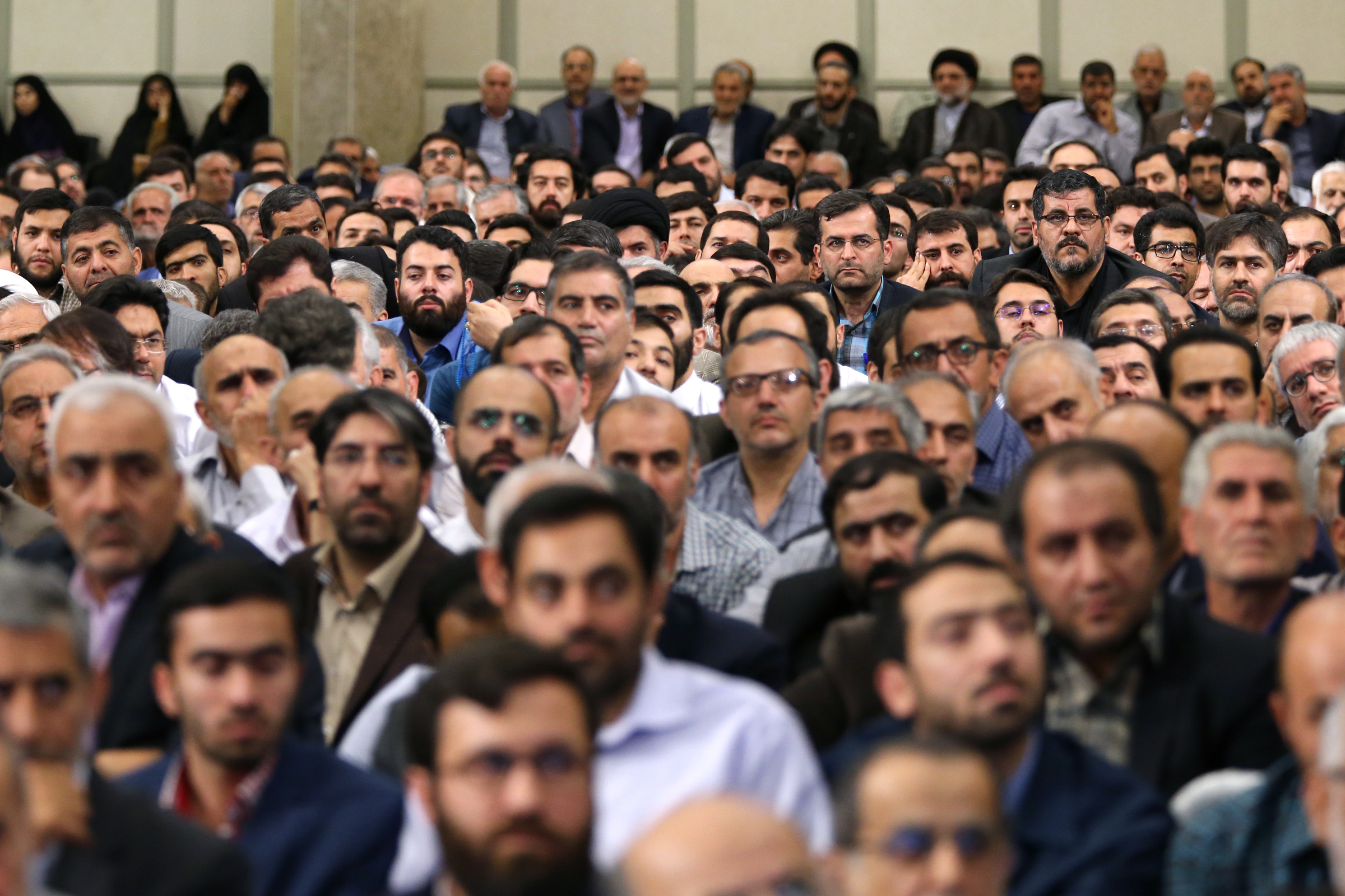 از بزرگ‌ترین فوائد جنگ ۸ ساله حفظ و تقویت روحیه انقلاب در نسل جوان بود